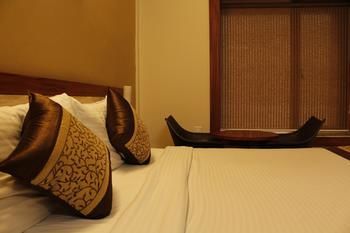 Hotel Eden Roc Bhubaneswar Buitenkant foto