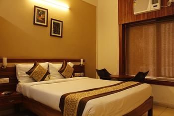 Hotel Eden Roc Bhubaneswar Buitenkant foto